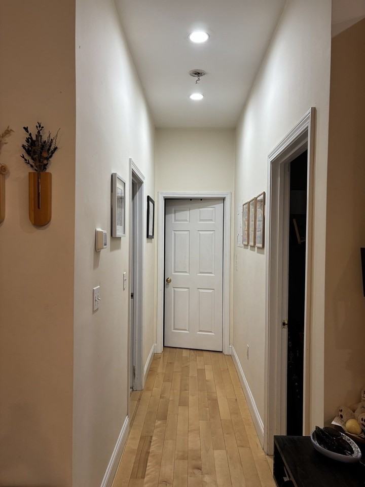 209 Harvard St #1 - Photo 4 of 12