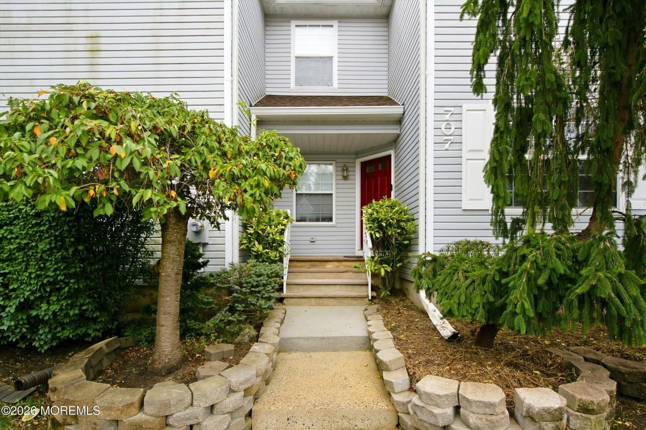707 Hatchery Ct - Photo 4 of 23