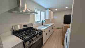featured image of 20 Howard Ave #B