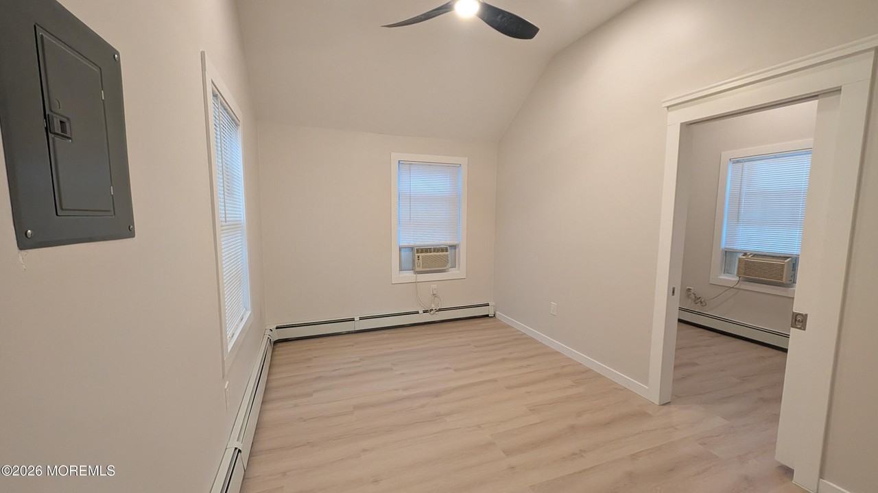 20 Howard Ave #B - Photo 5 of 24
