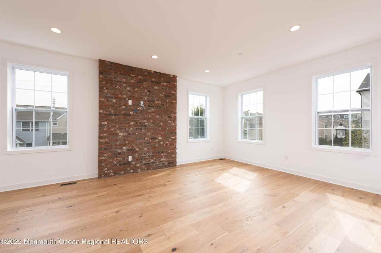 16 River St - Photo 5 of 25