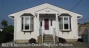 featured image of 1606 East St
