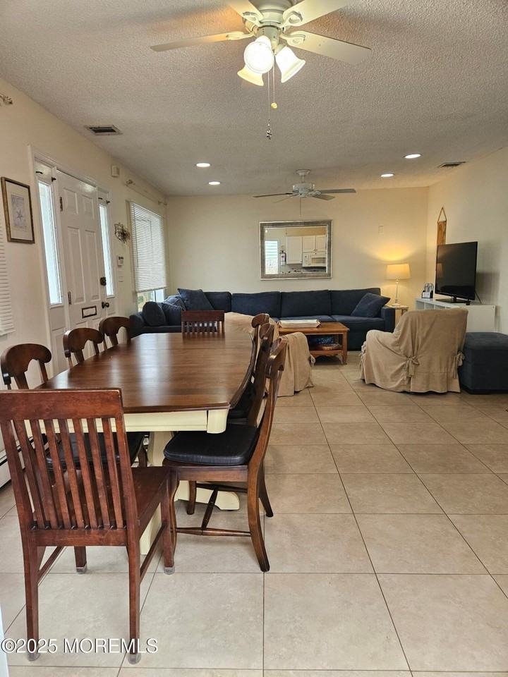 1606 East St - Photo 2 of 12