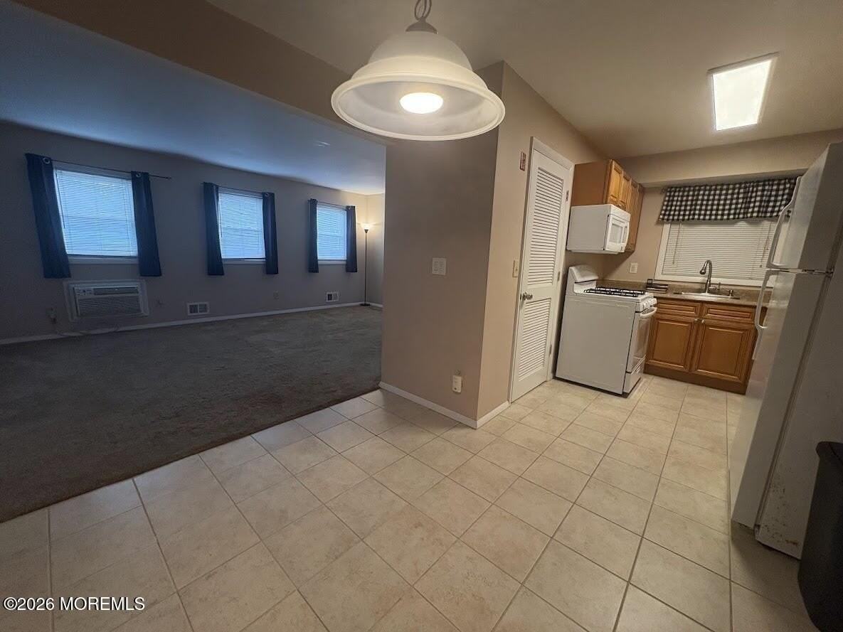 601 Mistletoe Ave #16 - Photo 6 of 17