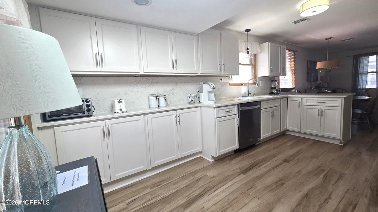276 1st Ave - Photo 3 of 20