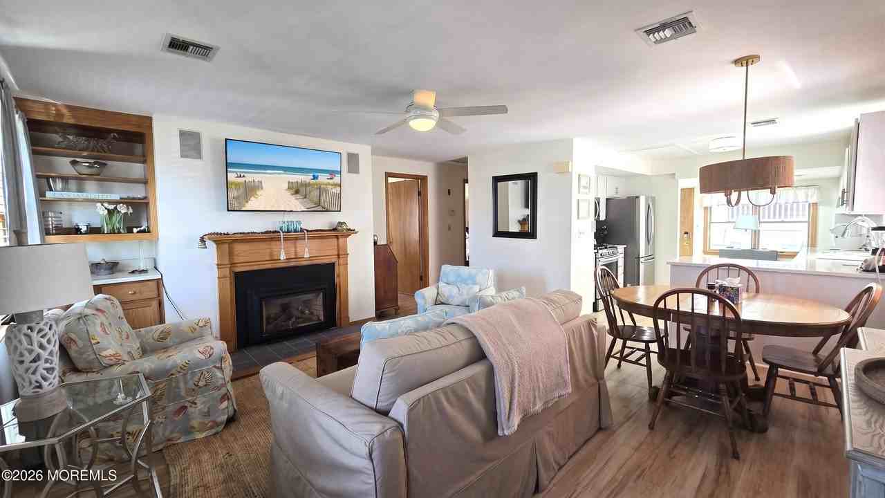 276 1st Ave - Photo 6 of 20