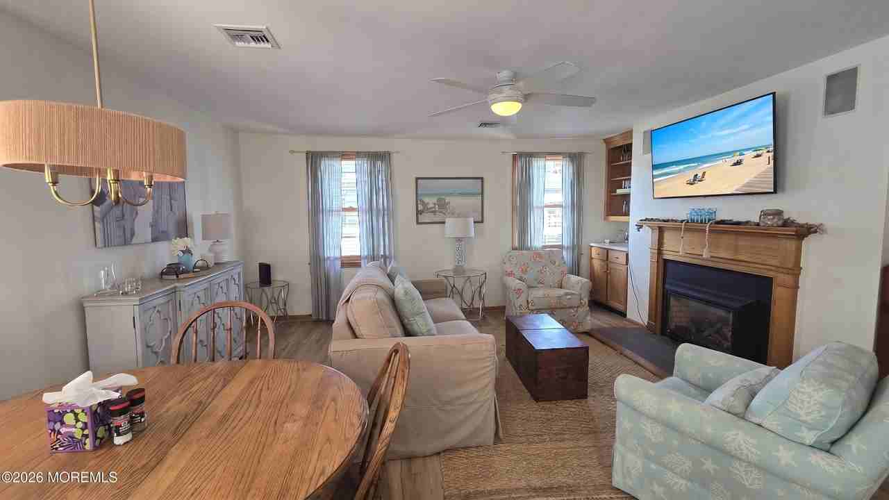 276 1st Ave - Photo 7 of 20