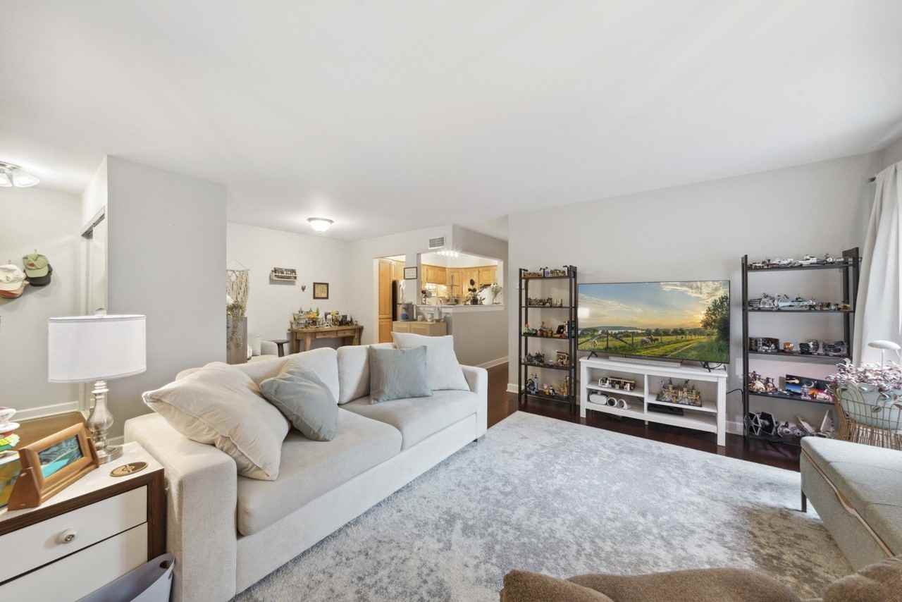 541 73rd St #105 - Photo 3 of 13