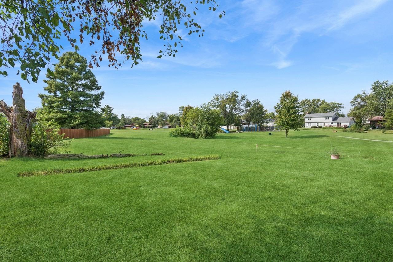3506 Donovan Dr - Photo 4 of 18