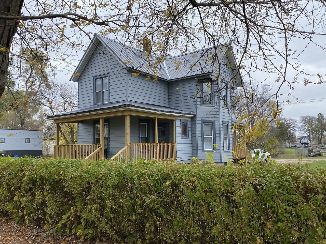 942 N Schuyler Ave #2 - Photo 3 of 15