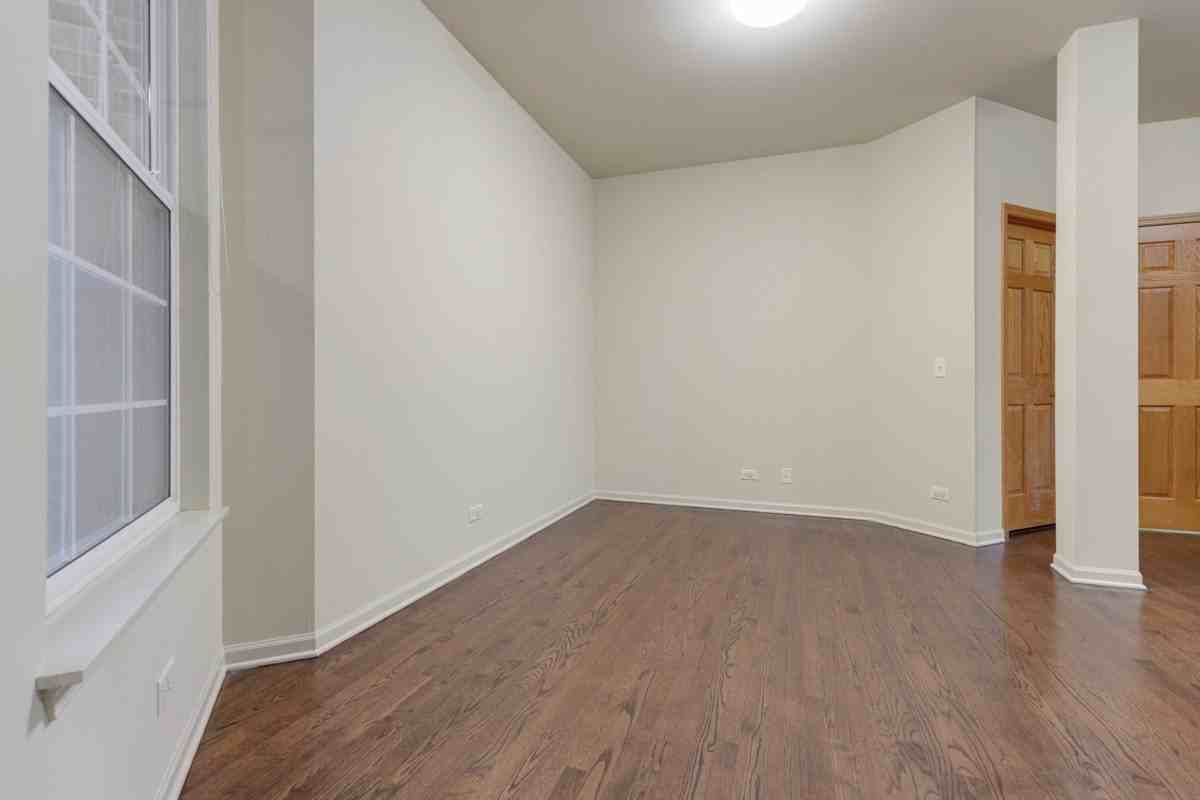 203 Westminster Dr - Photo 3 of 24