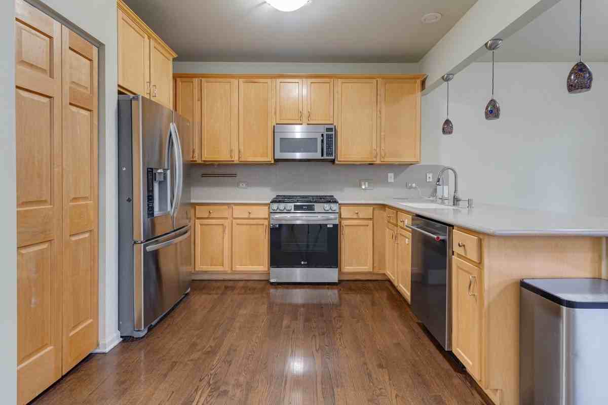 203 Westminster Dr - Photo 5 of 24