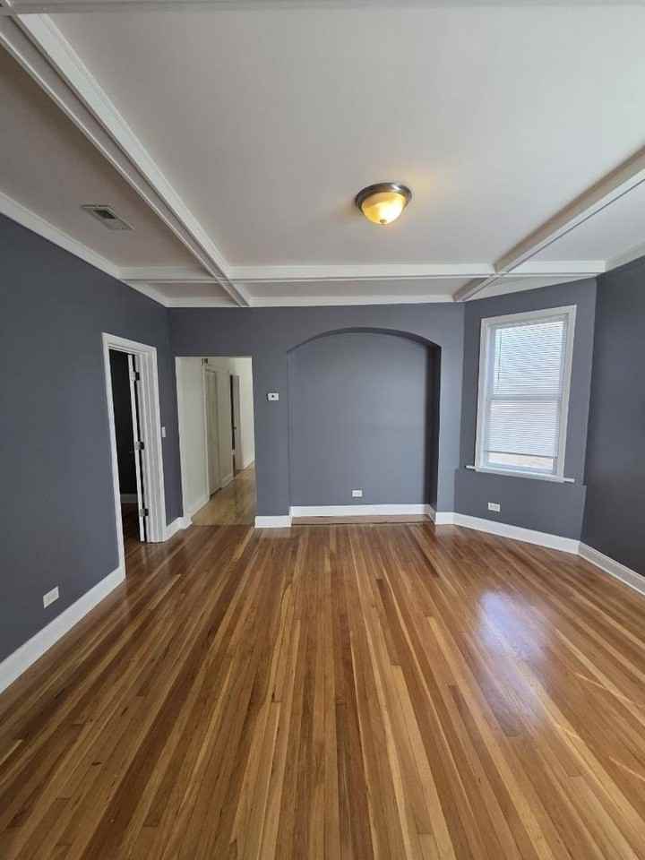 4926 W Rice St #2 - Photo 2 of 11