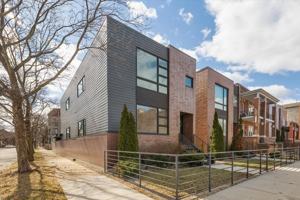 featured image of 559 E 50th St