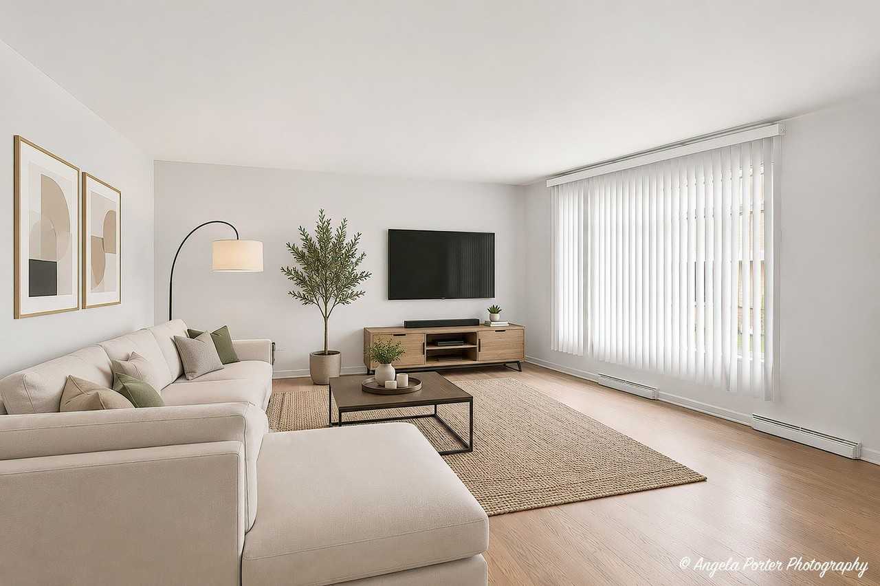 4912 Crain St #B - Photo 2 of 16