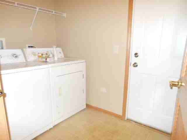 3289 Cremin Ln - Photo 7 of 15