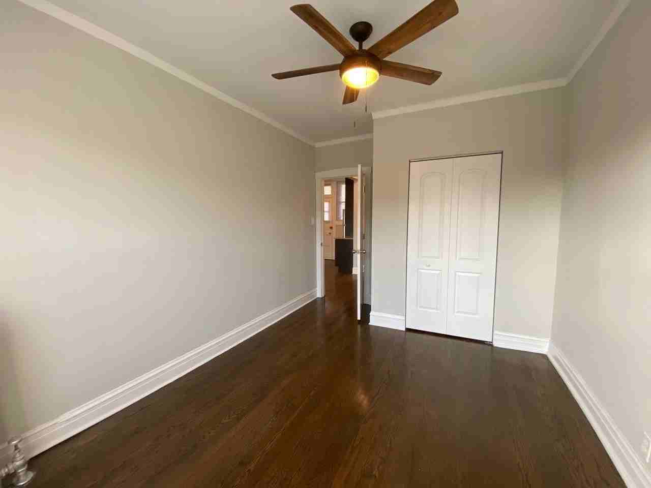 5632 N Ashland Ave #3 - Photo 7 of 11