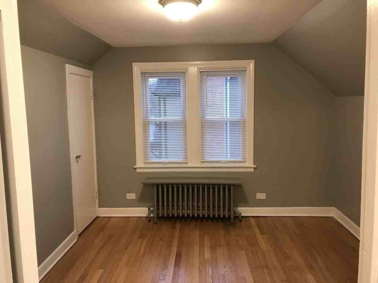 3136 N Paulina St #2 - Photo 2 of 21