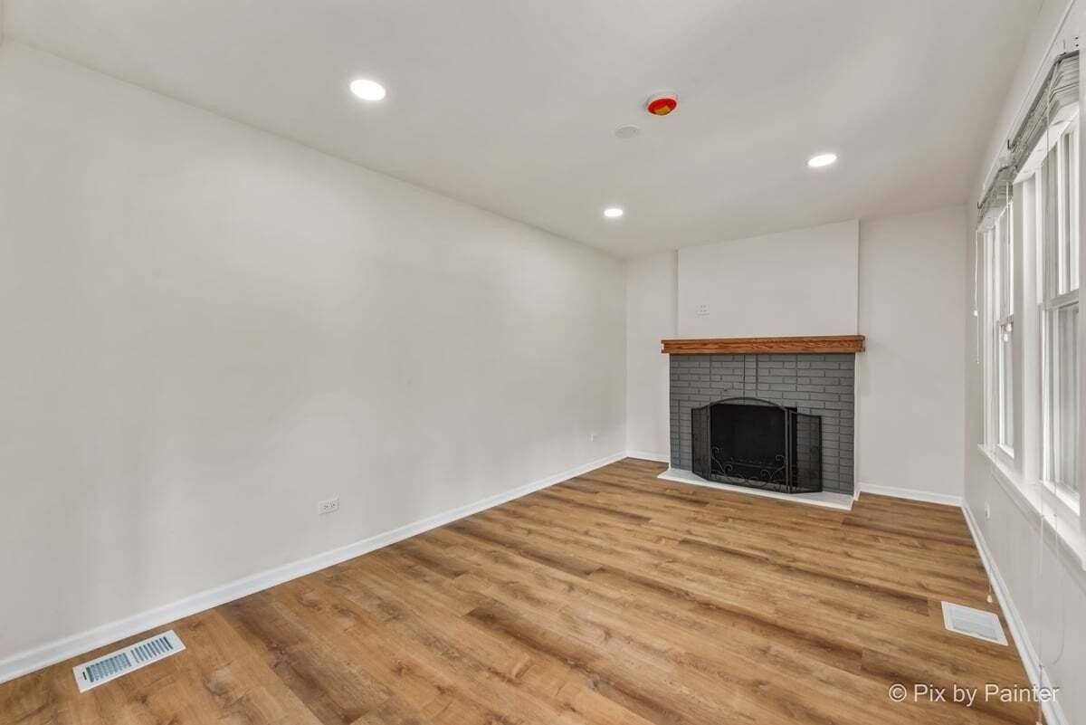 4524 Cross St - Photo 2 of 37