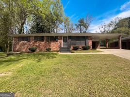 featured image of 2855 Jerome Road