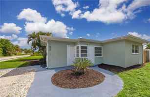 featured image of 1015 10th Ave N #1011