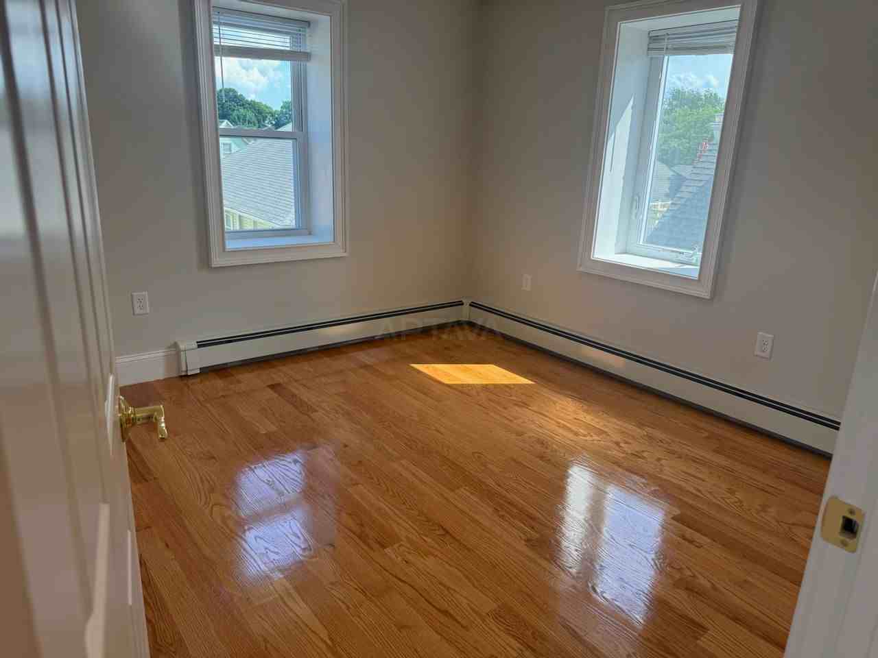48 Waterhouse St #3 - Photo 5 of 12