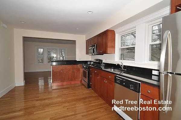 25 Crosby Rd #2 - Photo 5 of 5