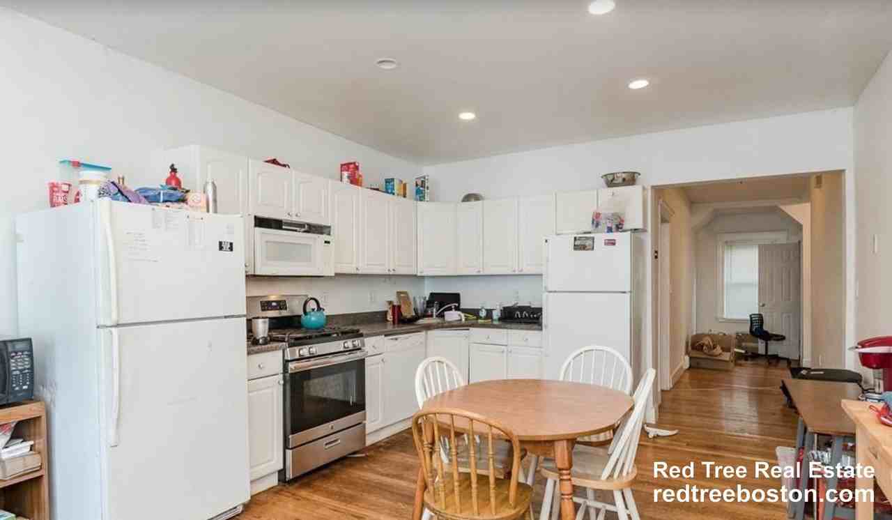62 Algonquin Rd #1