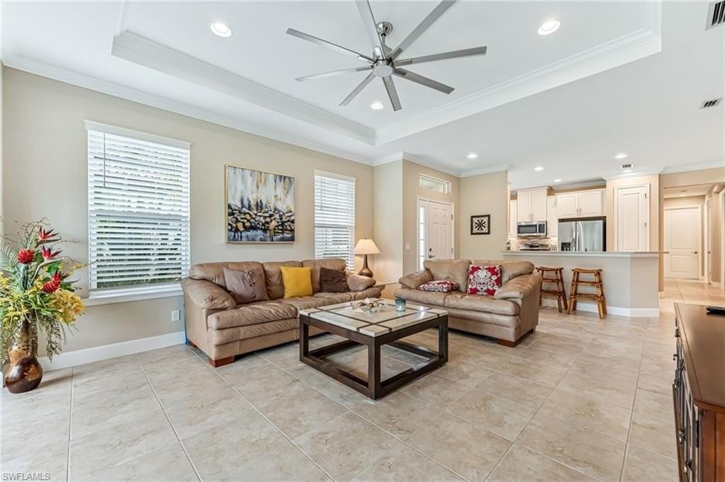 8257 Lucello Ter W - Photo 5 of 35