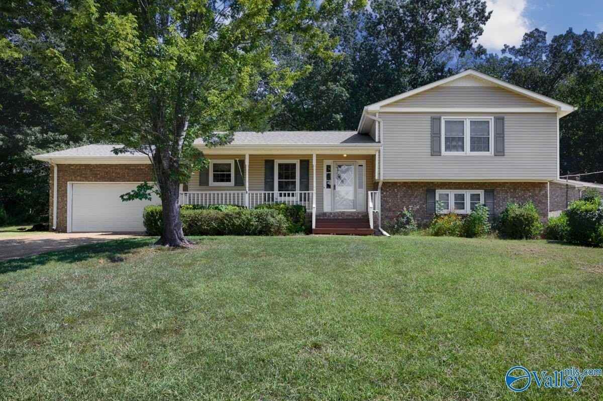 8002 Greenwillow Ct Se - Photo 2 of 37