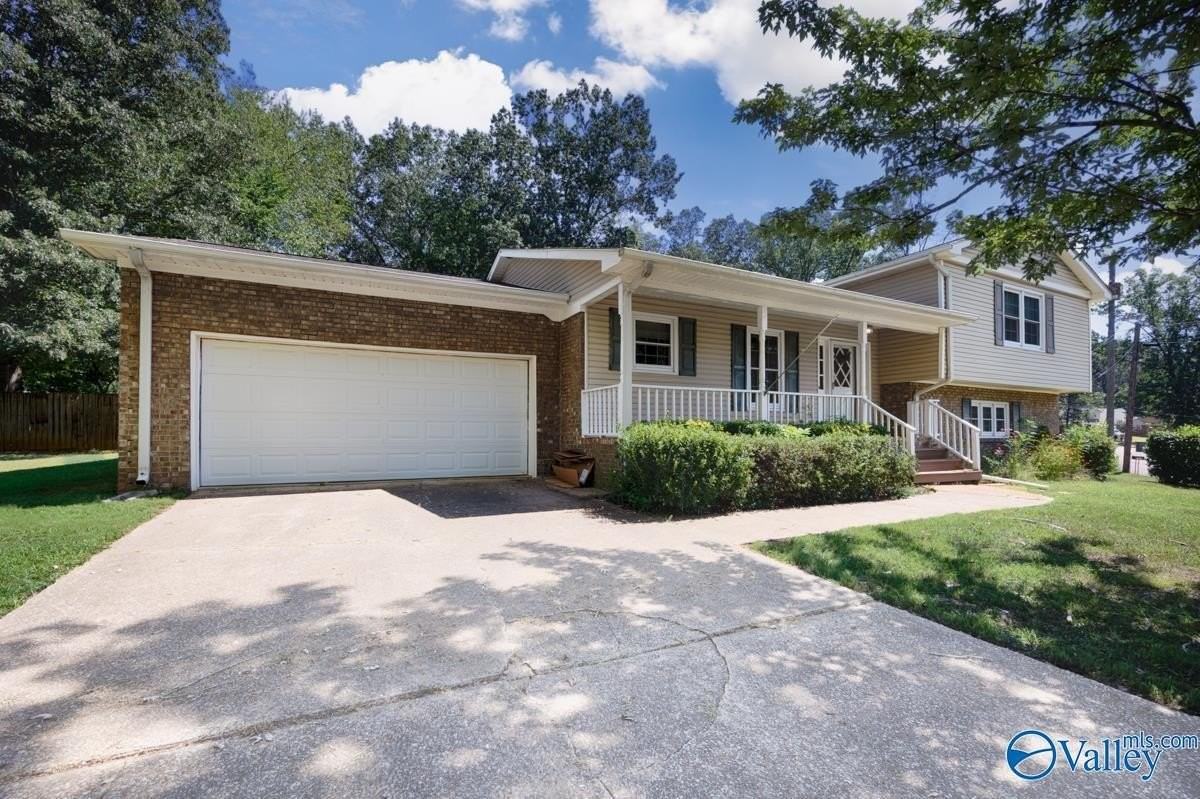8002 Greenwillow Ct Se - Photo 3 of 37