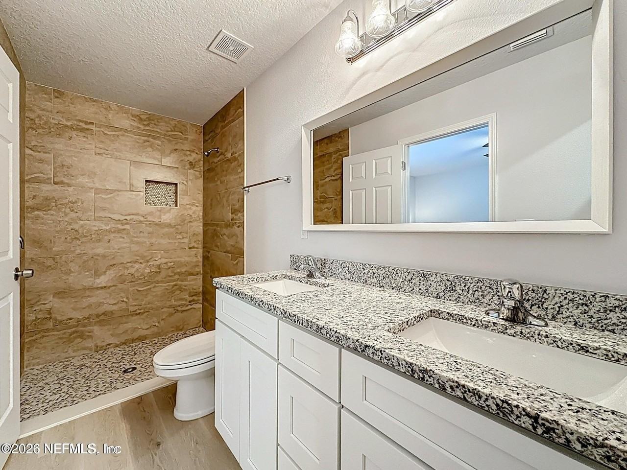 3104 W 15th St - Photo 5 of 7