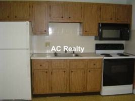 featured image of 7 Meridian St #3