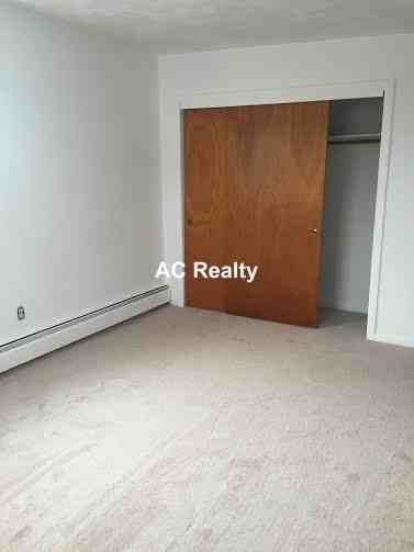 7 Meridian St #3 - Photo 6 of 8