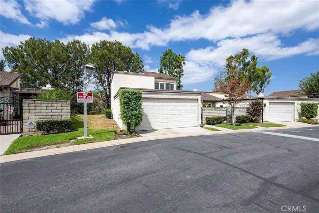 5548 E Vista Del Amigo - Photo 2 of 50