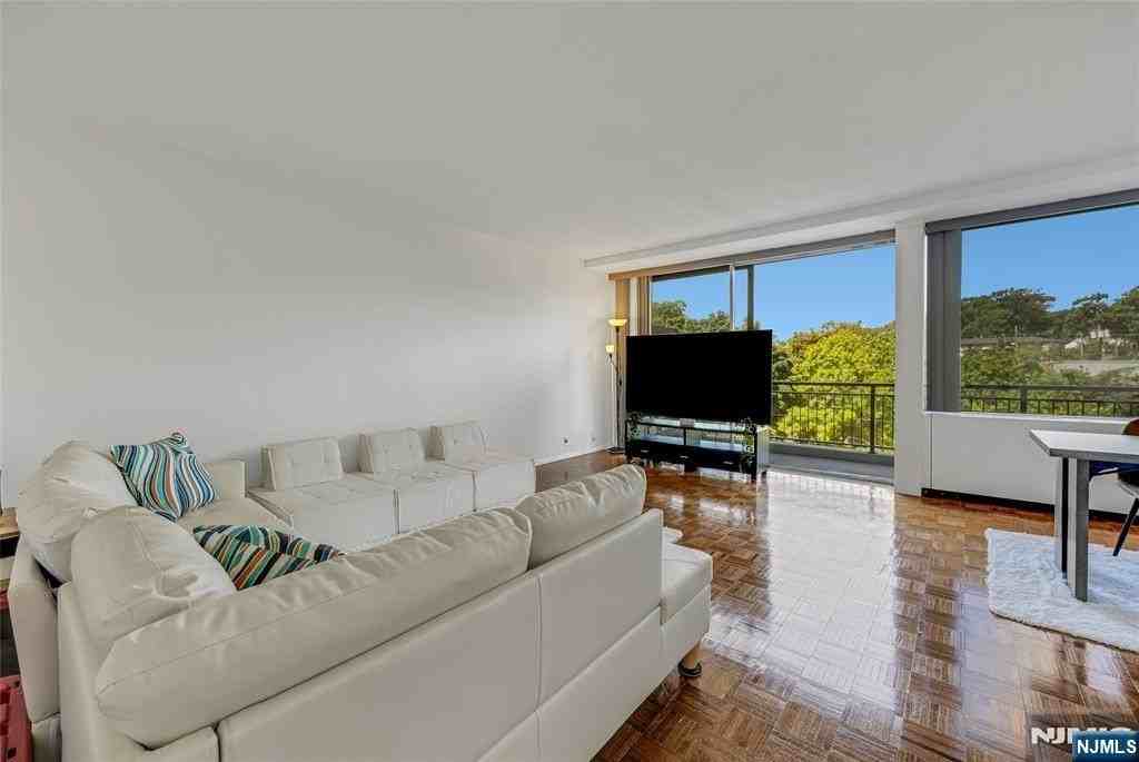 4 Horizon Rd #631