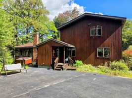 featured image of 10 Bull Moose Rd