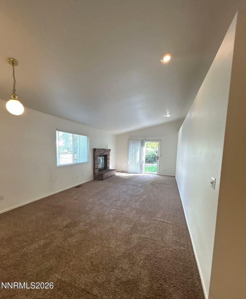 5002 Canyon Run Dr - Photo 3 of 4