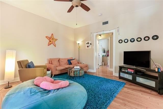 5706 Willow St - Photo 4 of 11