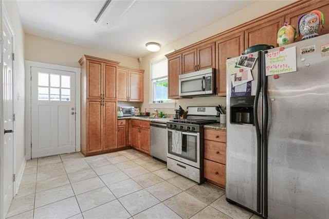 5706 Willow St - Photo 5 of 11