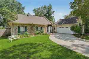 featured image of 404 Rosedown Way