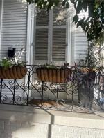 featured image of 2335 Chartres St