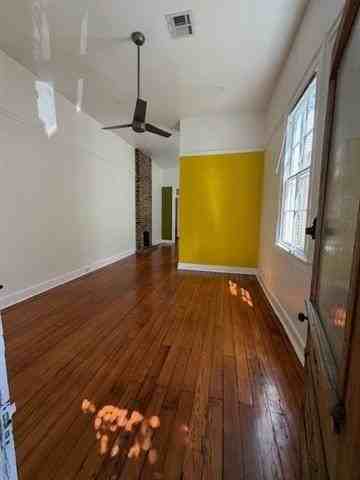 2335 Chartres St - Photo 4 of 21
