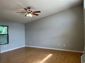 701 W Sycamore St #305 - Photo 1 of 1