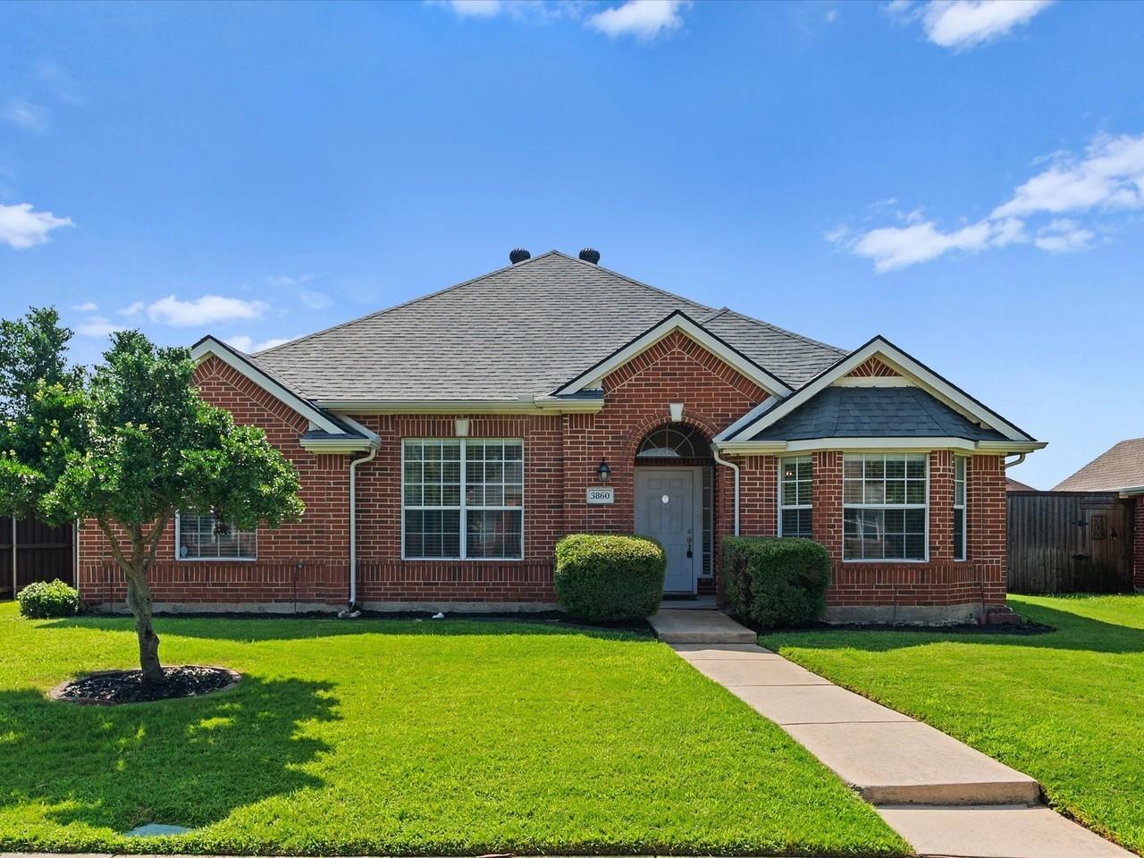 3860 Gillespie Dr - Photo 2 of 29