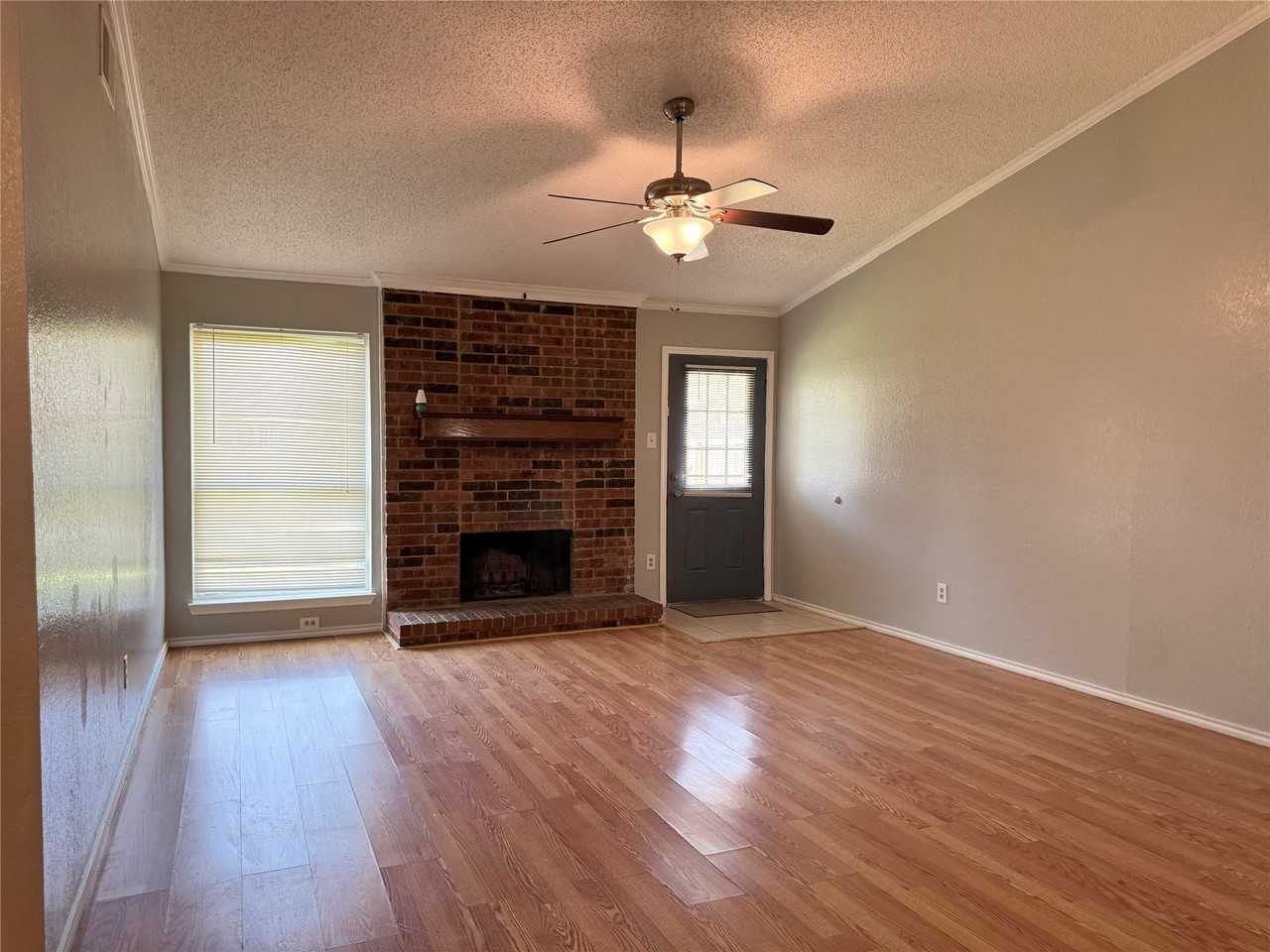 2101 Pueblo Dr - Photo 2 of 16