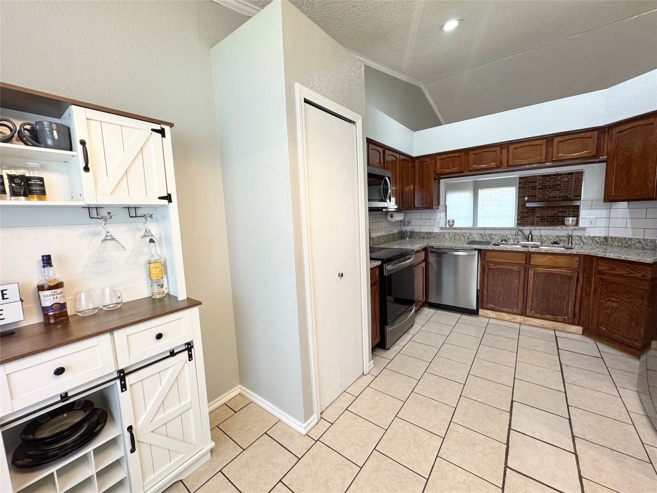2101 Pueblo Dr - Photo 6 of 16