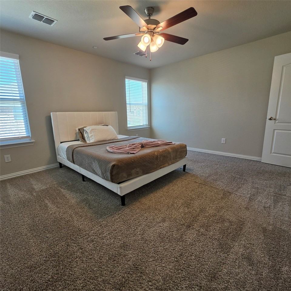 1215 Goliad Dr - Photo 7 of 13