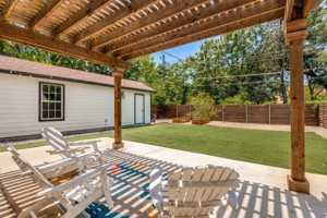 featured image of 2744 Catherine St