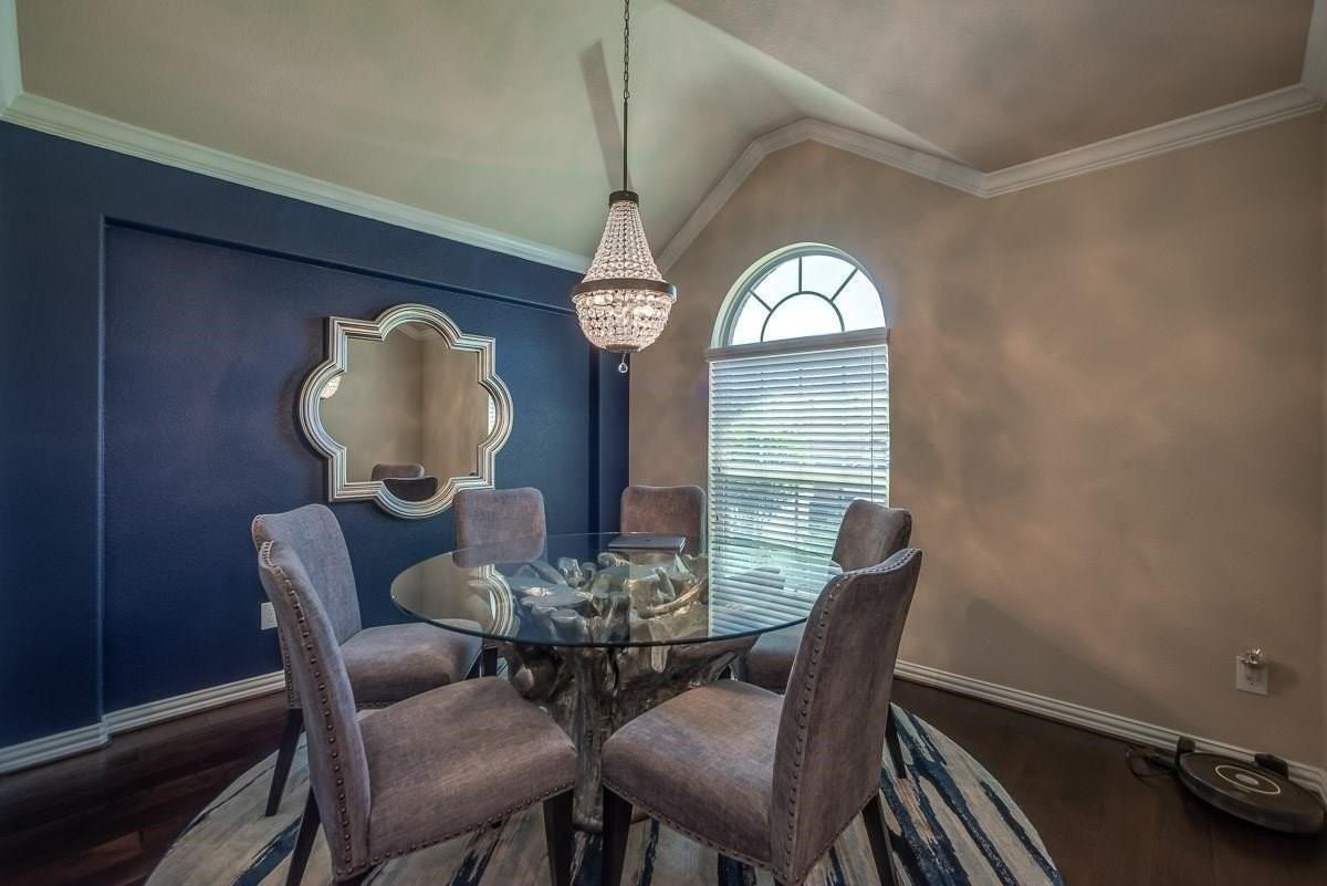 5209 Texana Dr - Photo 4 of 26